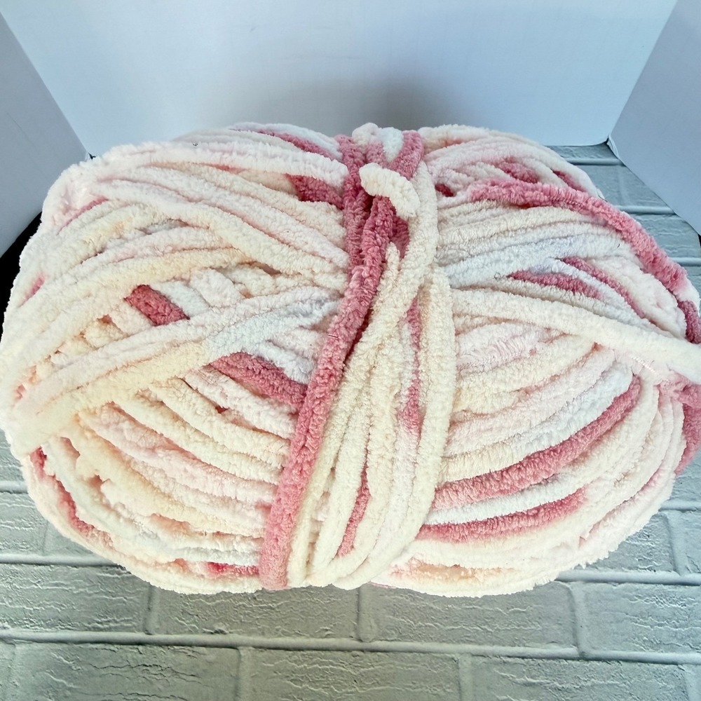 2 Bernat Baby Blanket Yarn Raspberry Kisses Pink White Super Bulky 10.5oz 220yds - Picture 6 of 7
